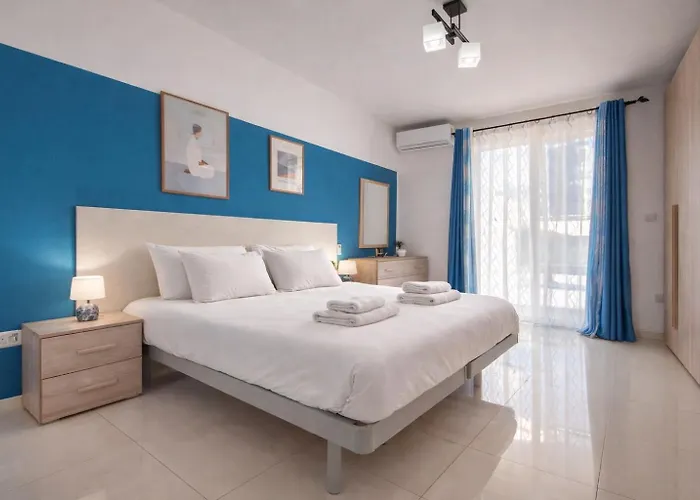 Seaview Two-bedroom Near The With Wifi St. Paul's Bay