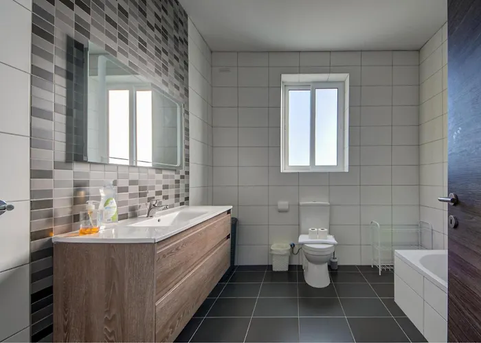 Apartament Seaview Two-bedroom Near The With Wifi *