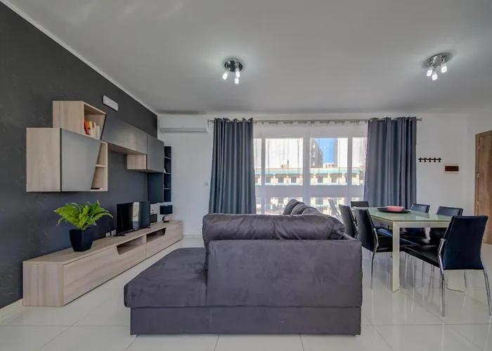 Seaview Two-bedroom Near The With Wifi St. Paul's Bay