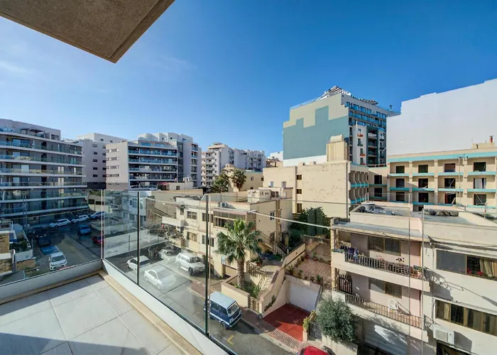 Seaview Two-bedroom Near The With Wifi *