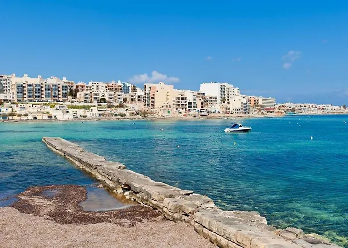 Appartement Seaview Two-bedroom Near The With Wifi