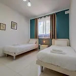 アパート Seaview Two-bedroom Near The With Wifi