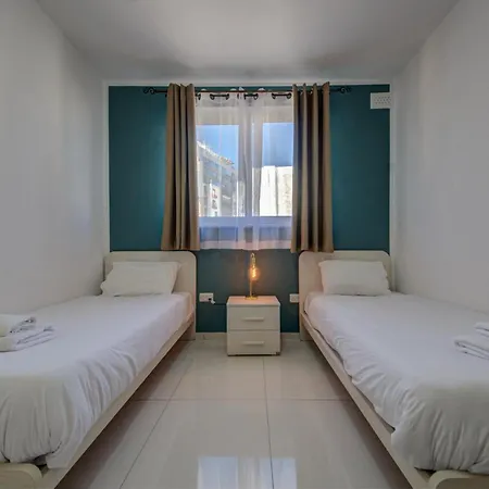 Seaview Two-bedroom Near The With Wifi * St. Paul's Bay