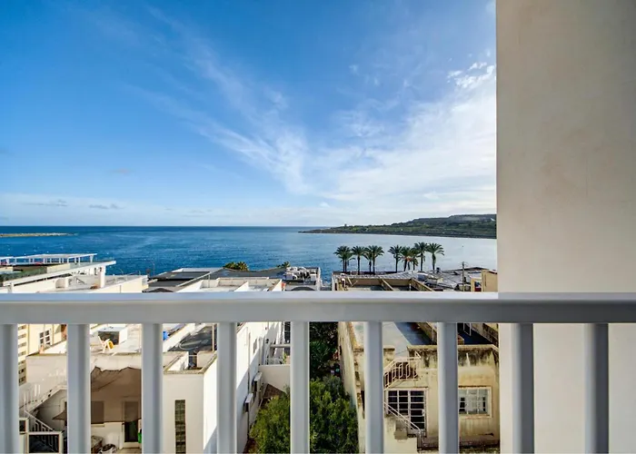 Seaview Two-bedroom Near The With Wifi Apartamento St. Paul's Bay