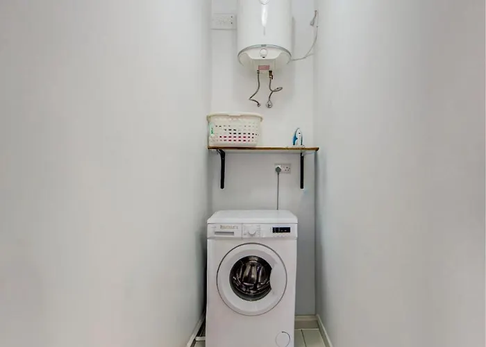 아파트 Seaview Two-bedroom Near The With Wifi 세인트폴스베이