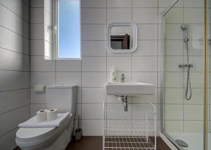 Seaview Two-bedroom Near The With Wifi *