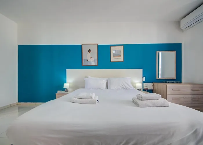 Apartamento Seaview Two-bedroom Near The With Wifi