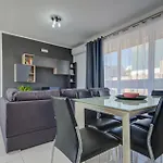 Seaview Two-bedroom Near The With Wifi * San Pawl il-Baħar