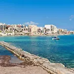 Apartman Seaview Two-bedroom Near The With Wifi