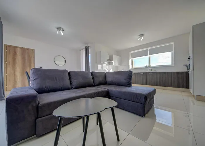 דירה Seaview Two-bedroom Near The With Wifi סיינט פול ביי