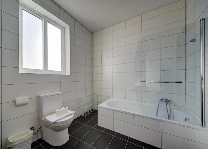 Seaview Two-bedroom Near The With Wifi סיינט פול ביי